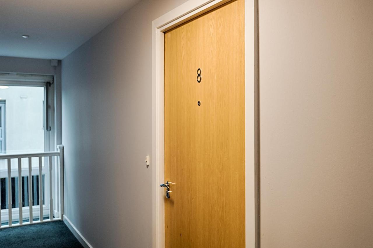 Апартаменты Parking, Balcony, Fully Equipped Kitchen Суонси Экстерьер фото